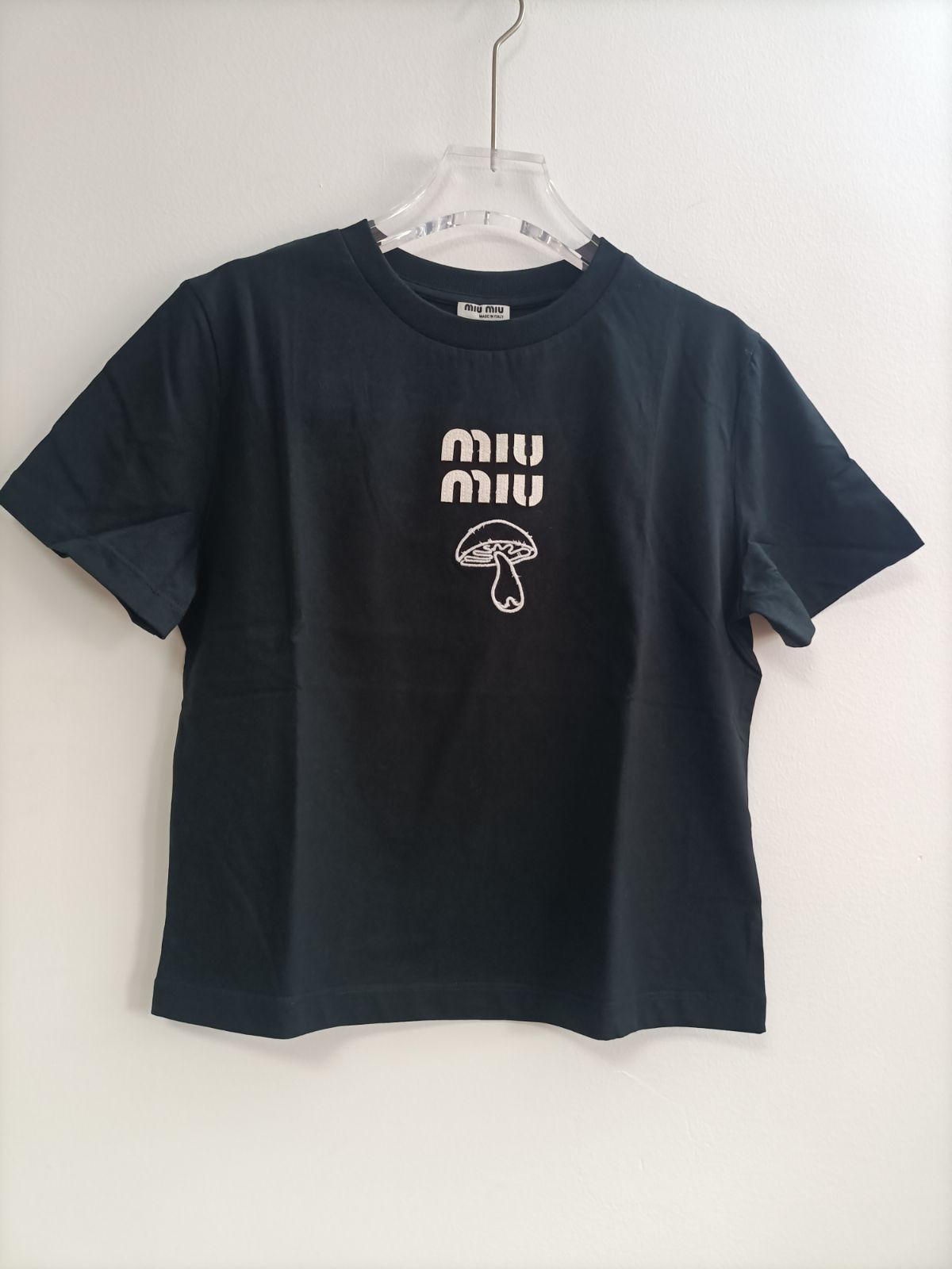 人気定番 人気⭐️Tシャツ ミュウミュウ 半袖トップス 夏物 ブラック トップス