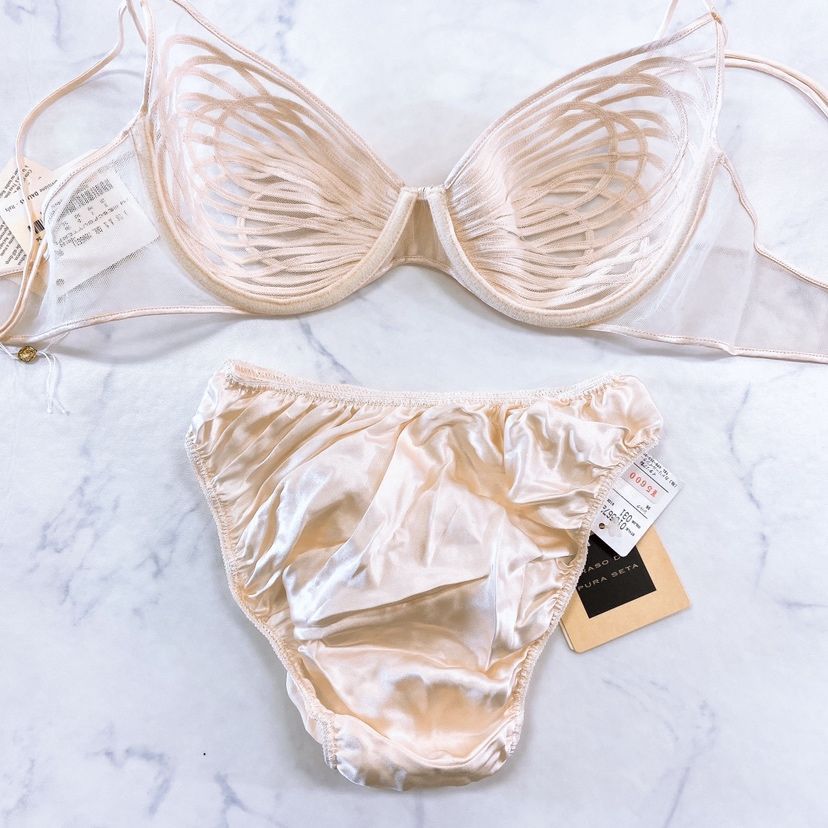 LA PERLA  新品タグ付き ランジェリー3点セット ショーツ3点セット｜La Perla - ラペルラ公式オンラインストア