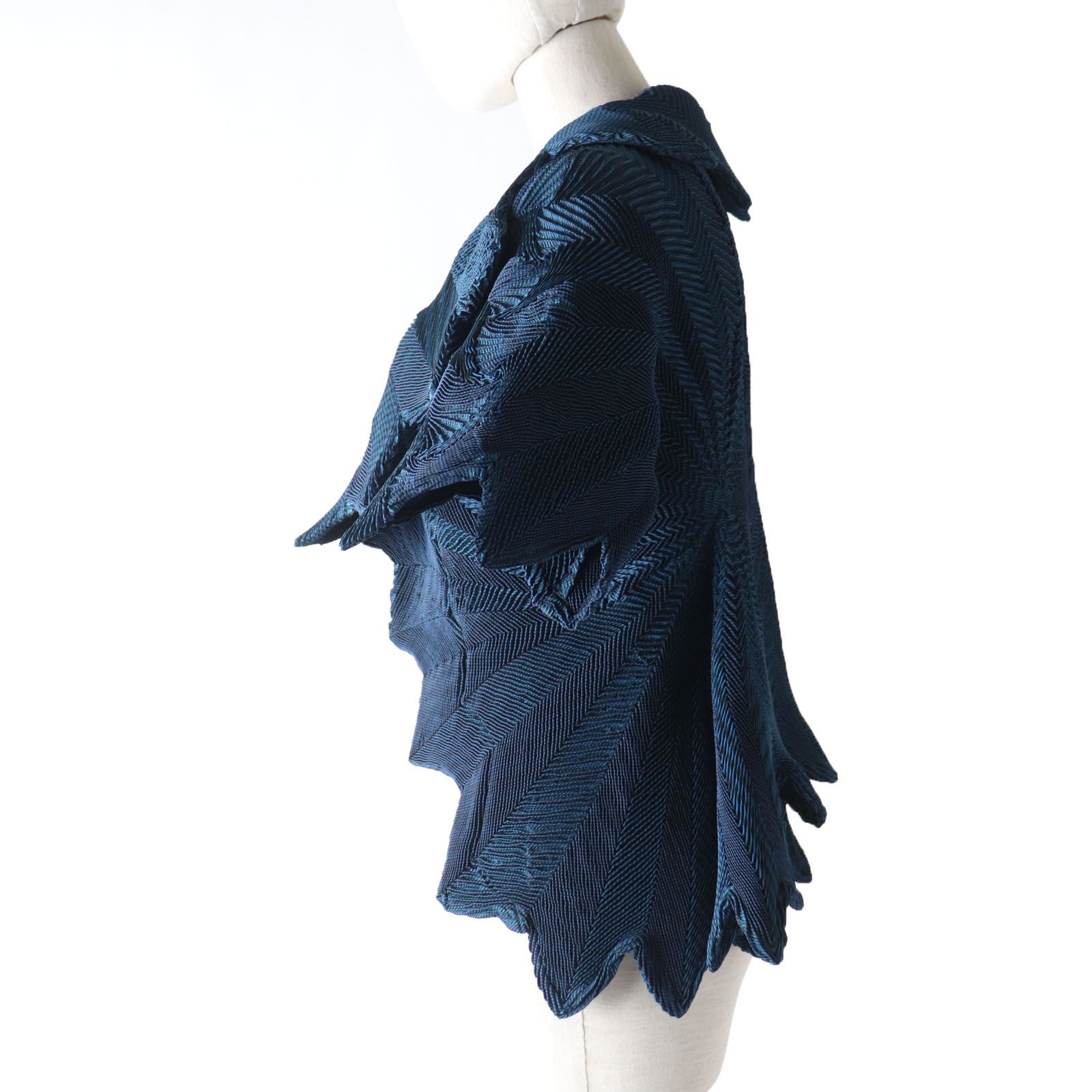 極美品 ISSEY MIYAKE イッセイミヤケ 2020年製 IM06-FD028 3D STEAM 