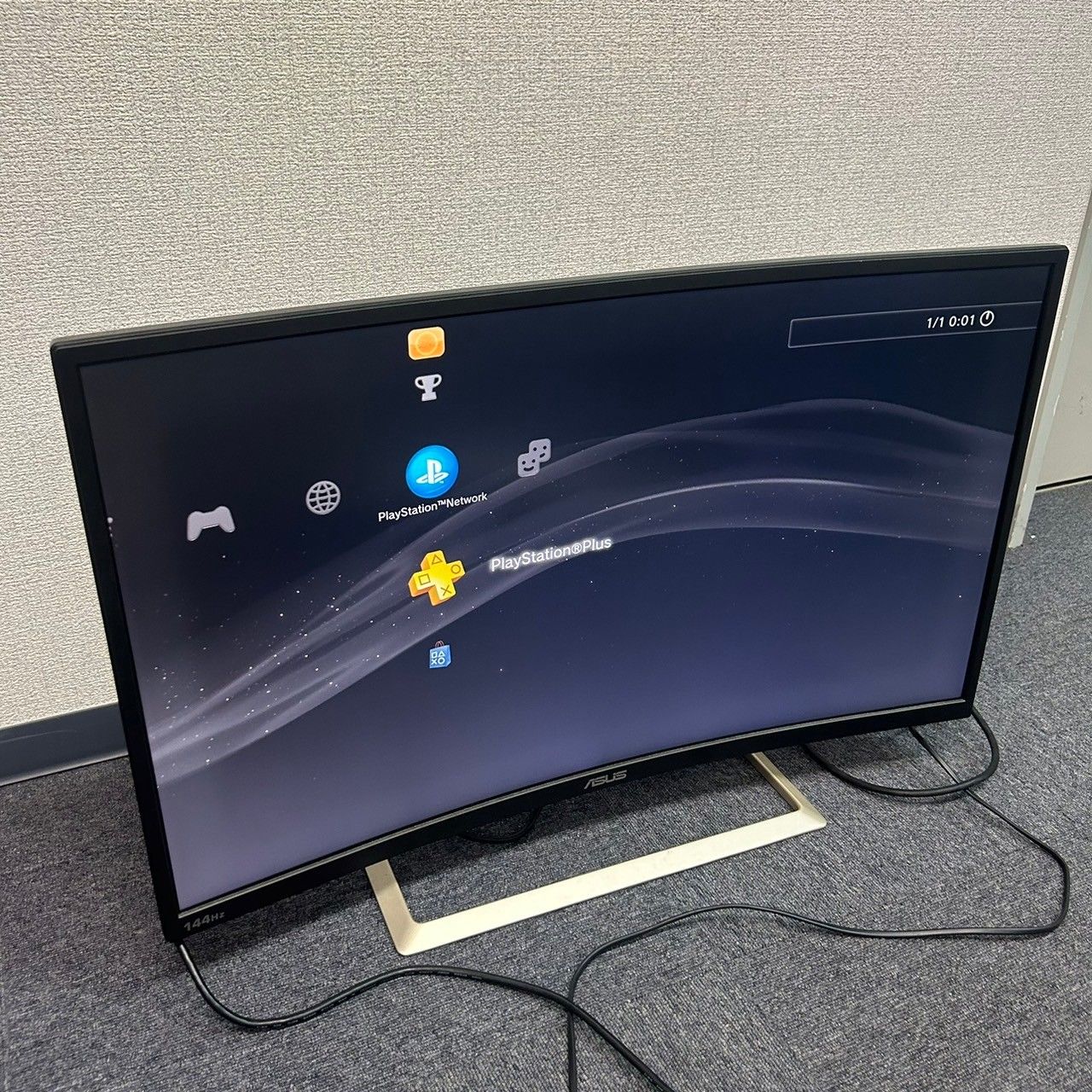 ASUS エイスース ゲーミングモニター ディスプレイ 31.5インチ VA326H 2018年製