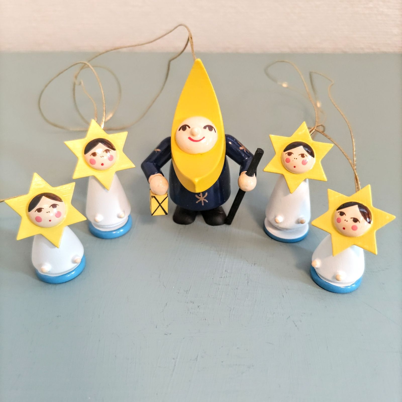 ドイツ工芸品　オーナメント　月と星の子　クリスマス飾り　木製人形　ドイツ雑貨