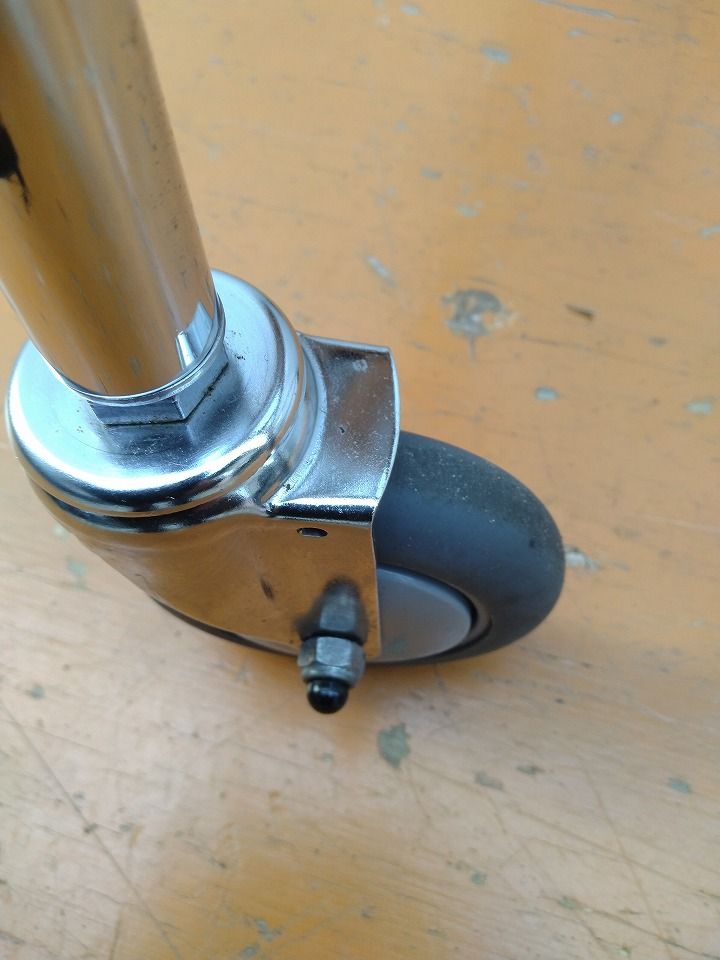 送料無料 一部地域を除く ワケアリ 星光医療器製作所 アルコー1S型 歩行器 KM-25-0917-13