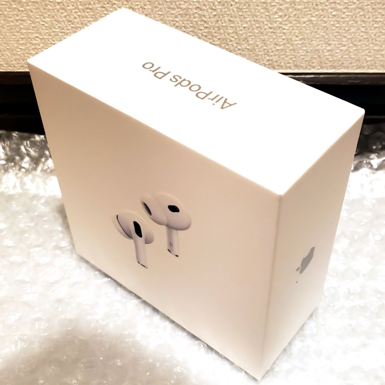 ★☆【新品未開封！】AirPods P ro第2世代　MQD83☆★ Amazon.co.jp: Apple AirPods Pro（第2世代） ​​​​​​​ ホワイト