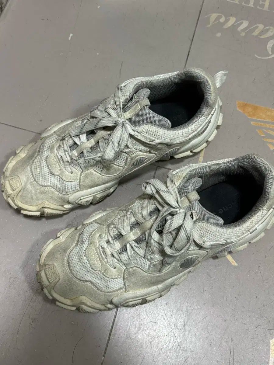 AcneStudios(アクネストゥディオズ) ボルスター ダーティー シューズ 44 サイズ 280 ー 285 度合
