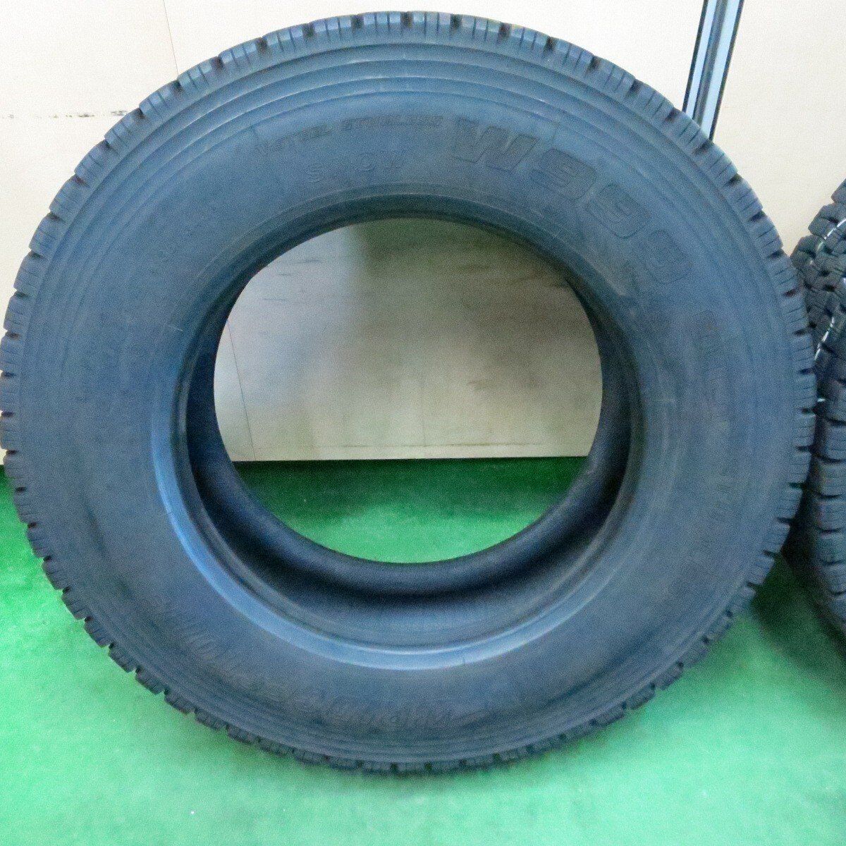 245|70R19.5