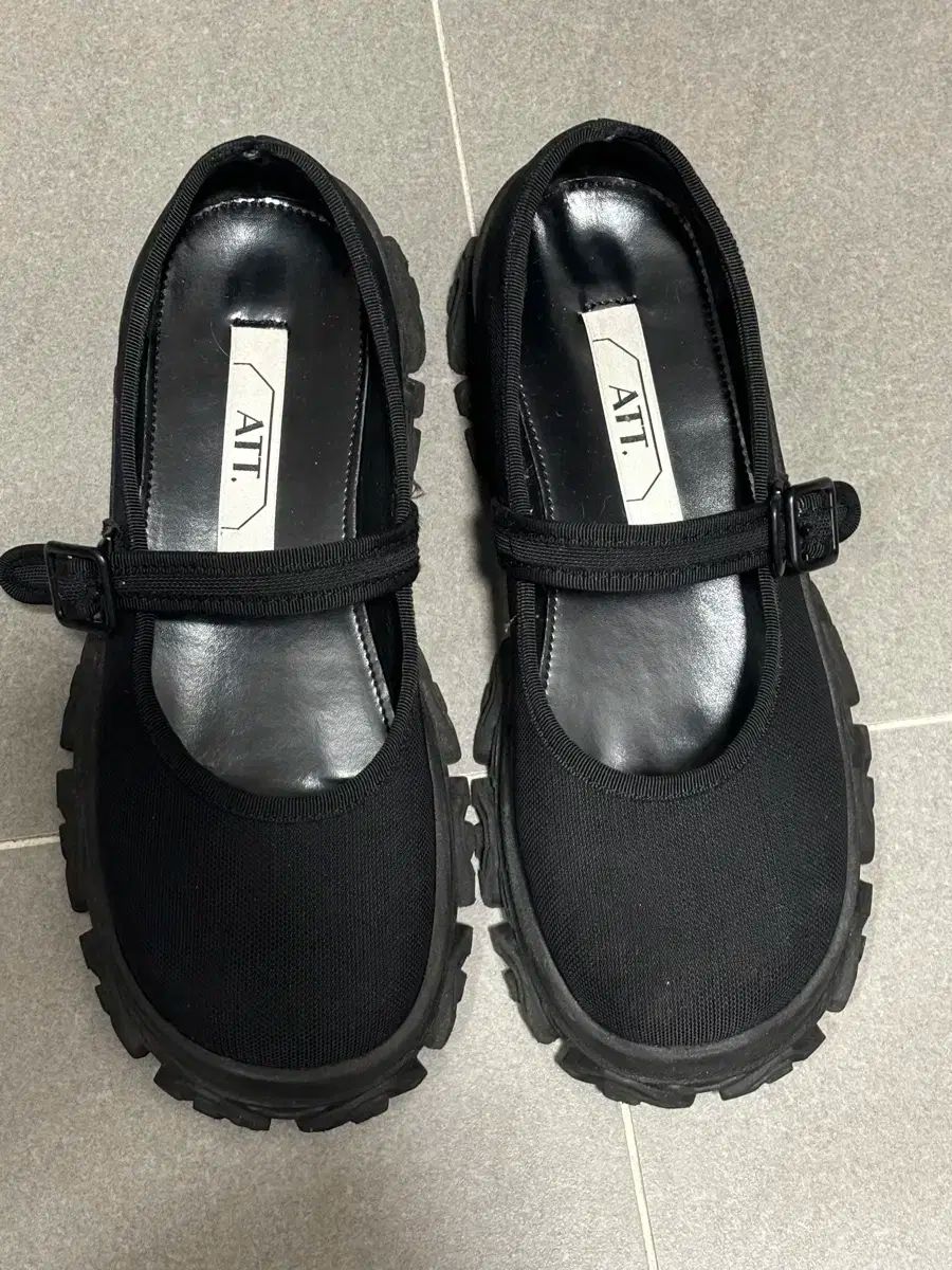 シューズ 230