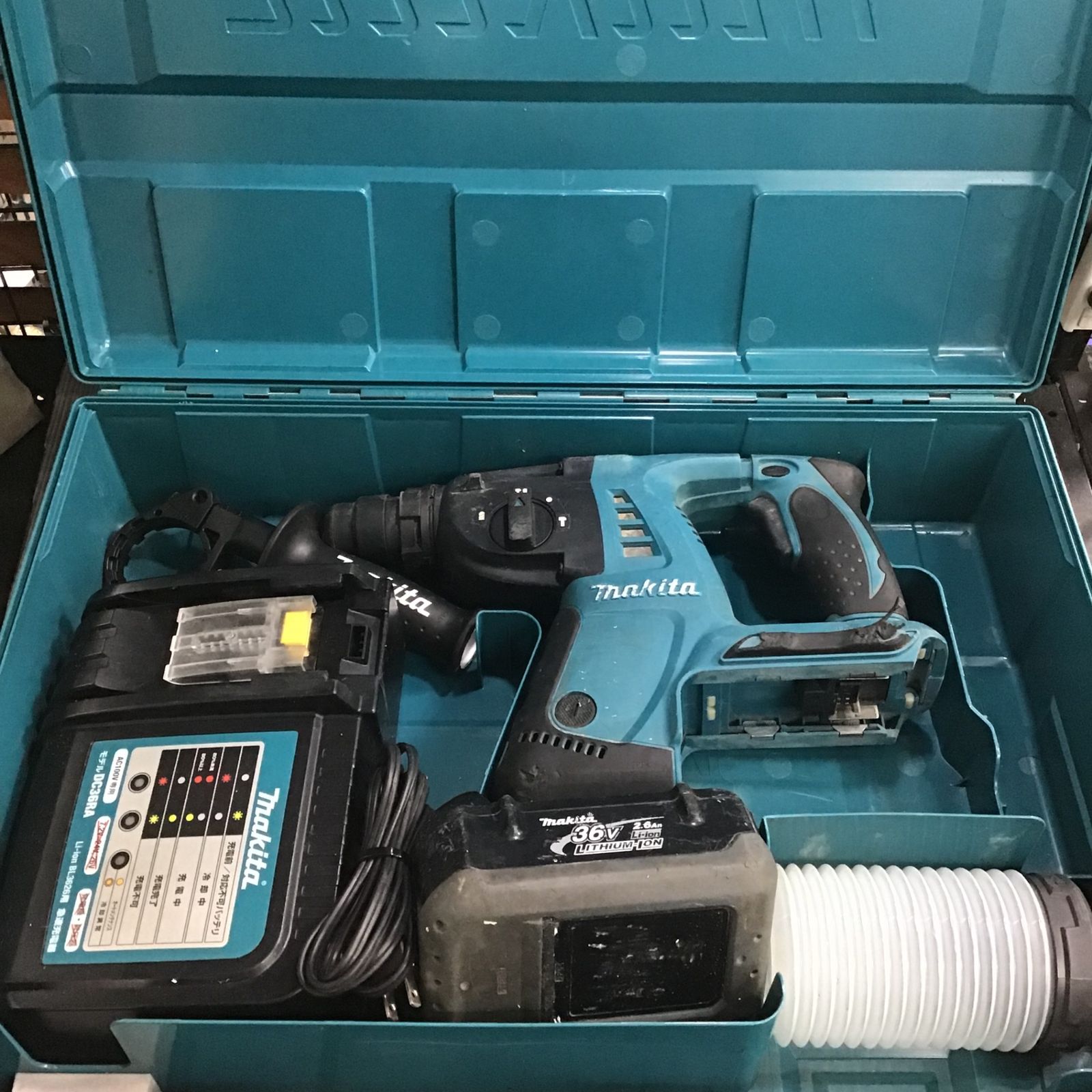 マキタ makita コードレスハンマドリル HR262DRDX 草加店