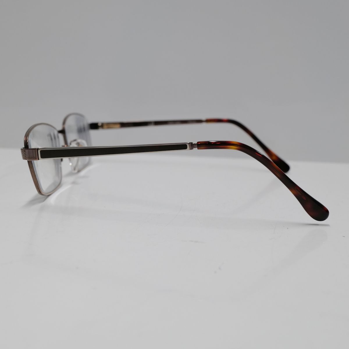 ダンヒルチタン製 老眼鏡メガネ 140サイズ ダンヒルチタン製 老眼鏡メガネ 140サイズ