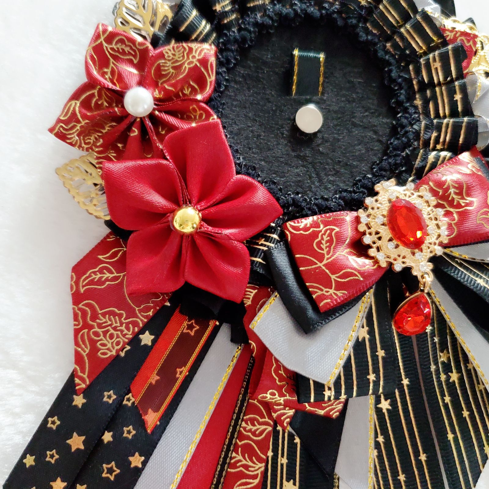 【オーダー】 痛ロゼット 茶色× 黒 痛バ　桜　リボン　カラー変更無料 オーダー 痛ロゼット 黒 ×緑×赤 薔薇 痛バ リボン カラー変更無料の