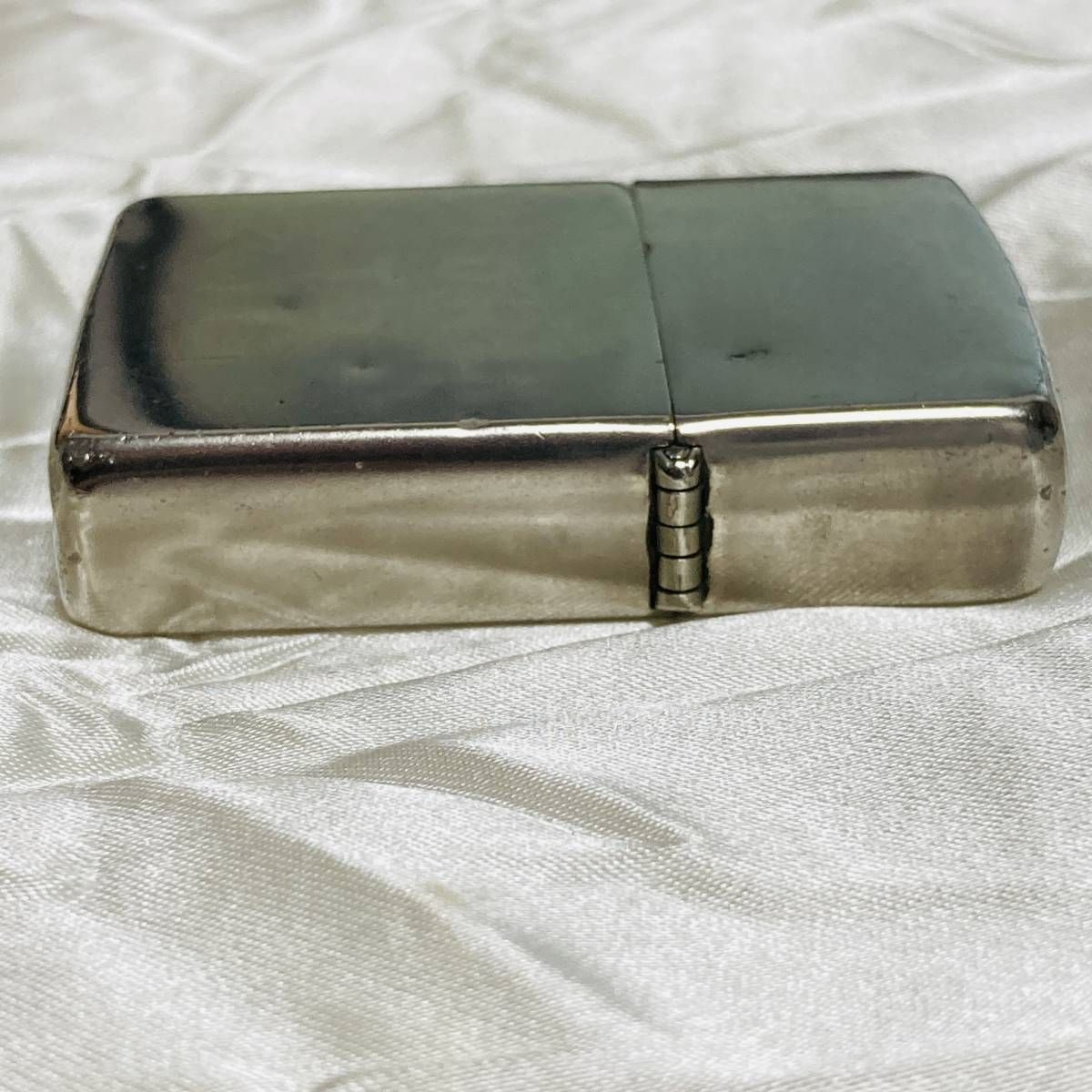 ZIPPO ジッポ オイルライター 1995年 NOSE ART SITTING PRETTY LIMITED 