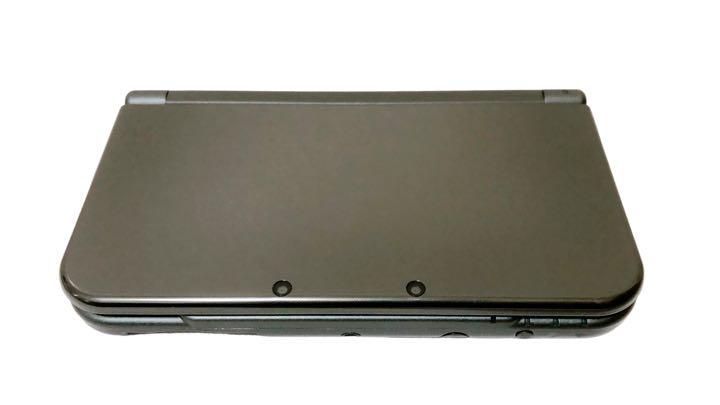 希少 黒入荷！ 新品、未使用 ☆極美品☆ Newニンテンドー3DS LL