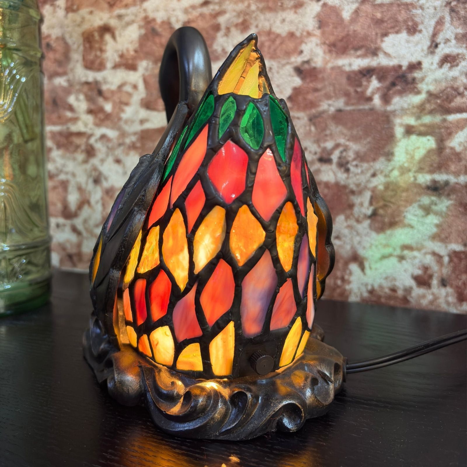 全国送料無料！ ステンドグラス テーブルランプ スワン | インテルナKDF | どこか懐かしいティファニースタイル