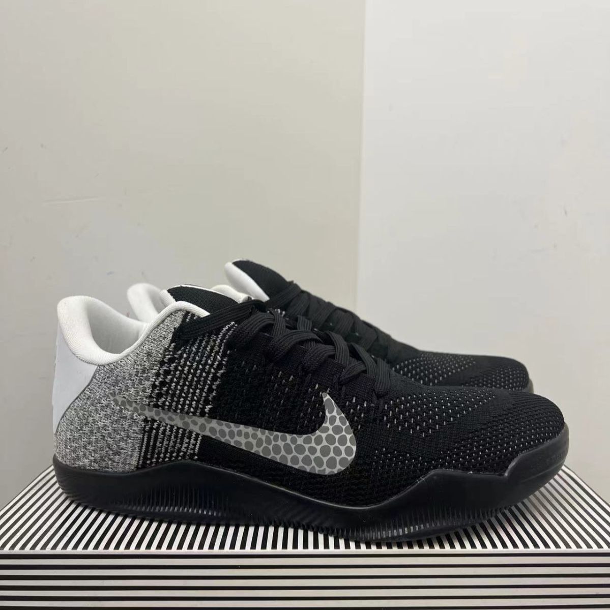 新品未使用 ナイキ Nike Kobe 11 Elite Low Last Emperor スニーカー