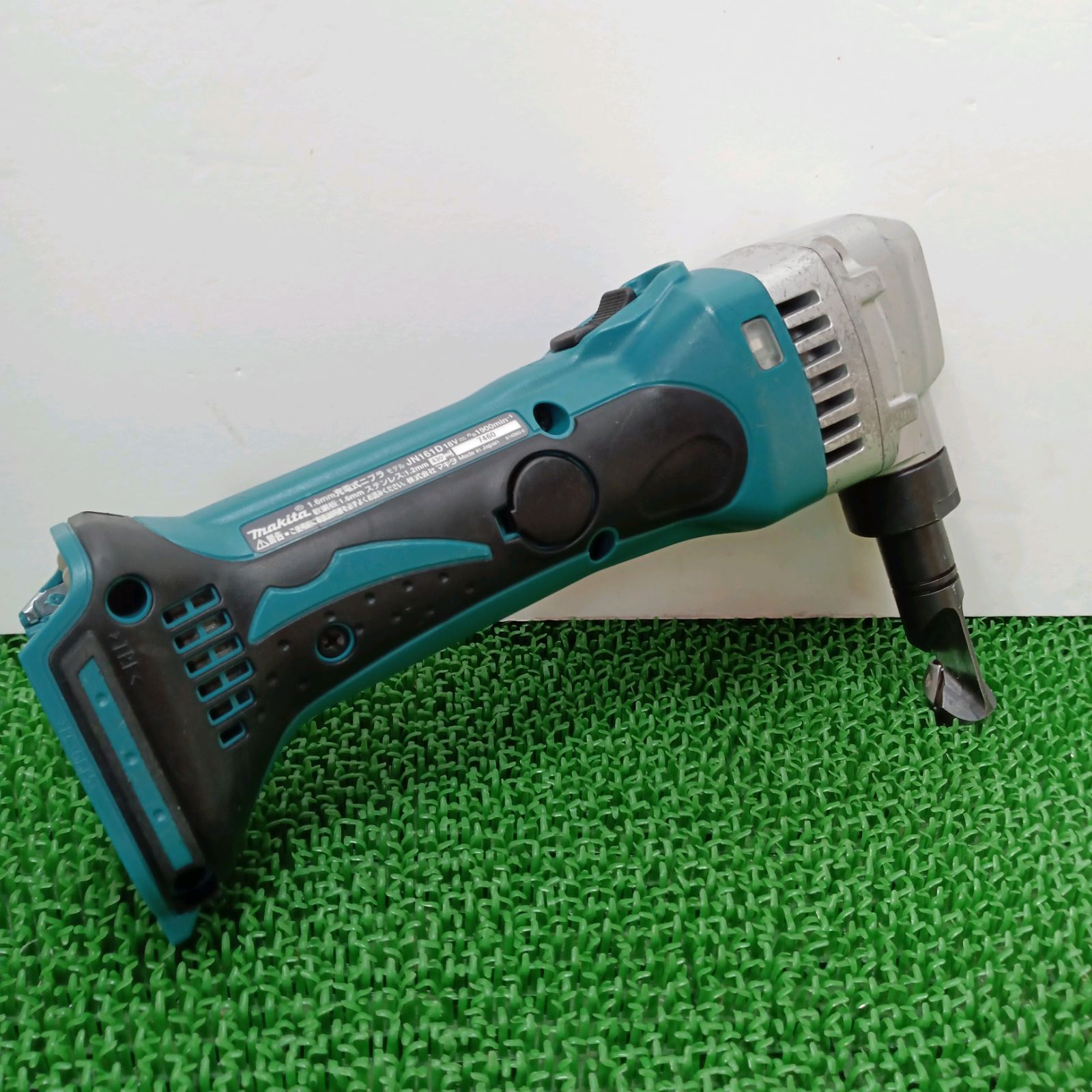 makita1.6mm充電式ニブラJN161D - メルカリ makita1.6mm充電式ニブラJN161D - メルカリ