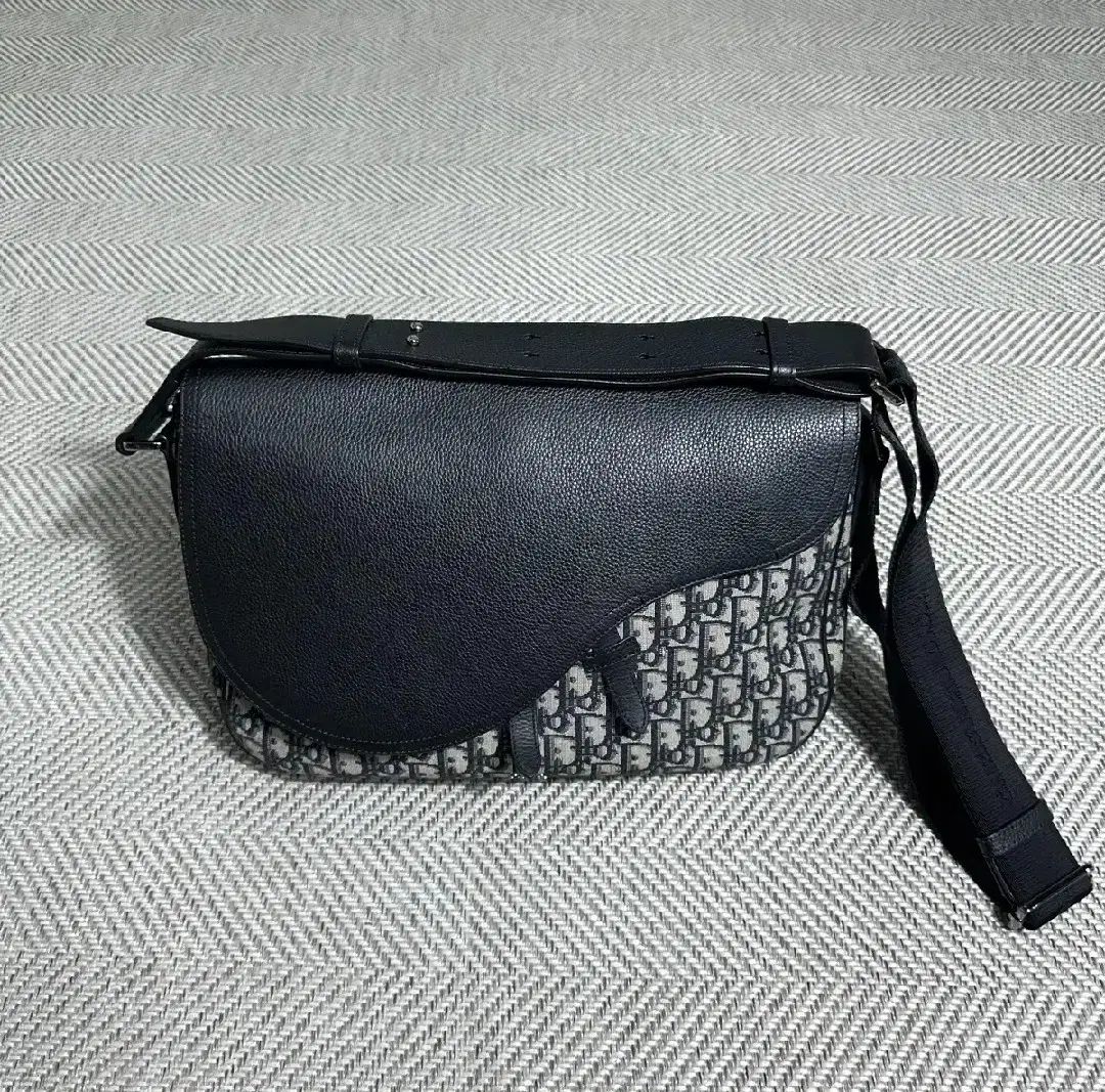 Os Dior(ディオール) オブリーク サドルバッグ メッセンジャーバッグ