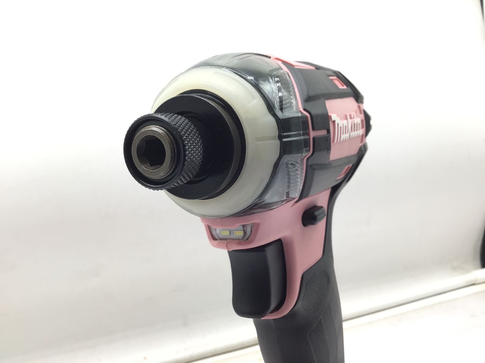 未使用に近い】☆Makita/マキタ 18v充電式インパクトドライバ ピンク 