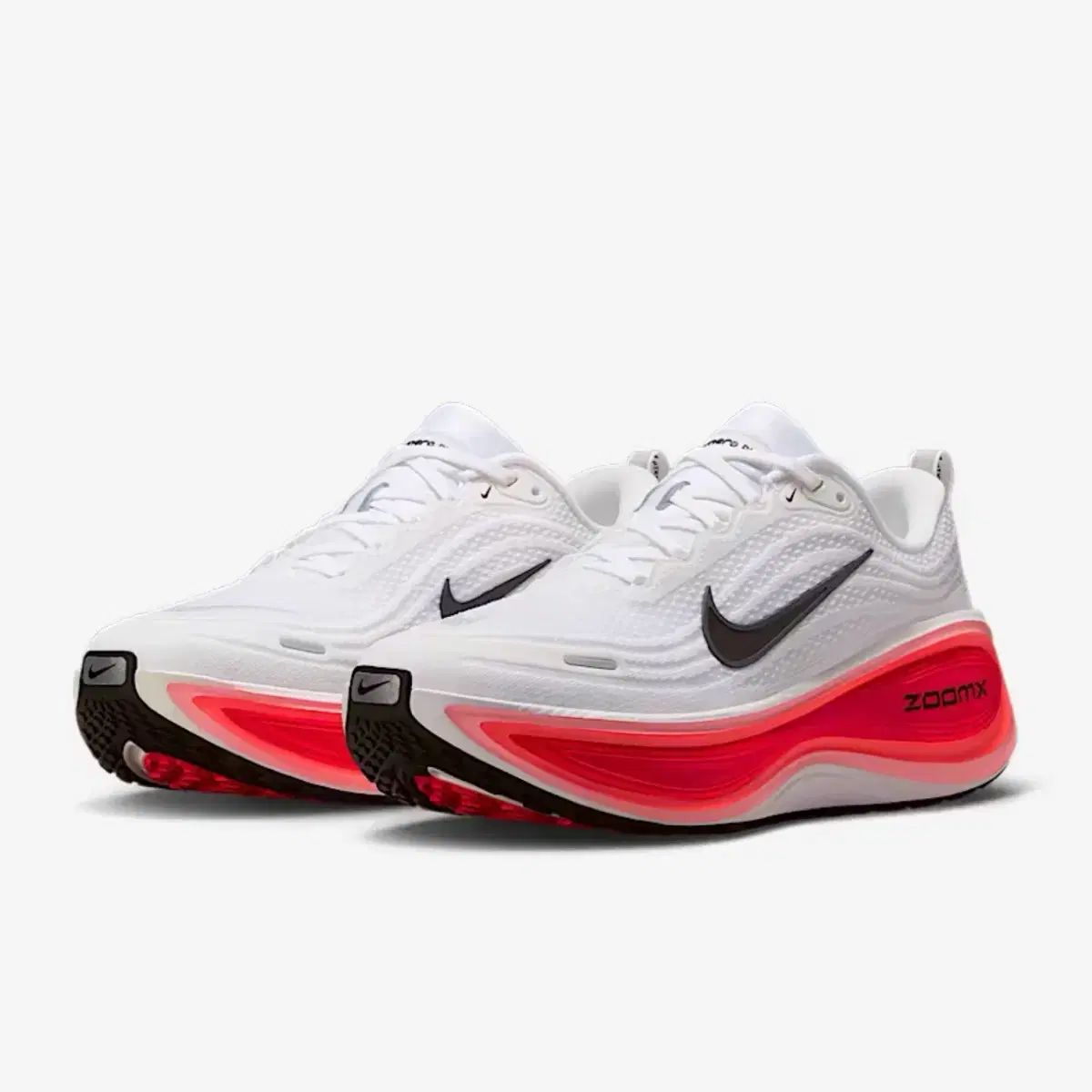 NIKE ボメロ PLUS ランニングシューズ 290
