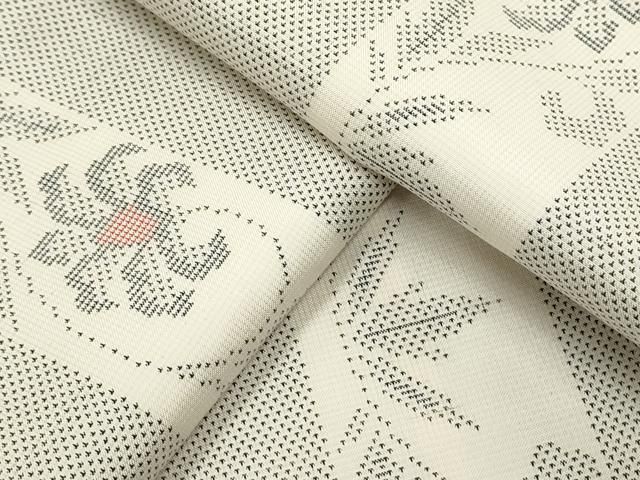 平和屋着物○本場大島紬 白大島 9マルキ 草花間道 正絹 逸品