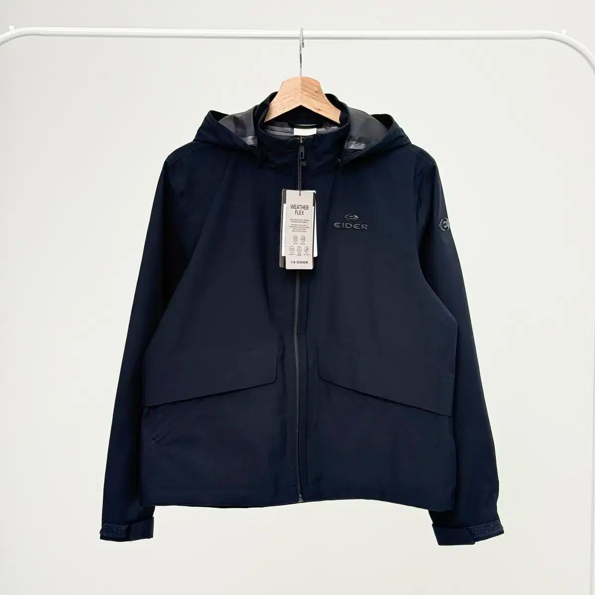 ウィンドブレーカー