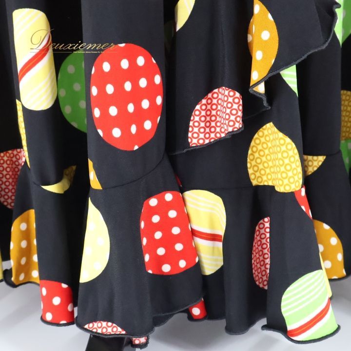 フラメンコ 衣装 ソニアジョーンズ SONIA JOHNES ファルダ スカート 黒 水玉 ドット 黄色 オレンジ 赤 ボランテ フリル 緑 ブラック系 イエロー系 オレンジ系 ドット柄 フリル付き おしゃれ かわいい ダンス衣装 エレガント LLC-HASEGAWATOSO_COM