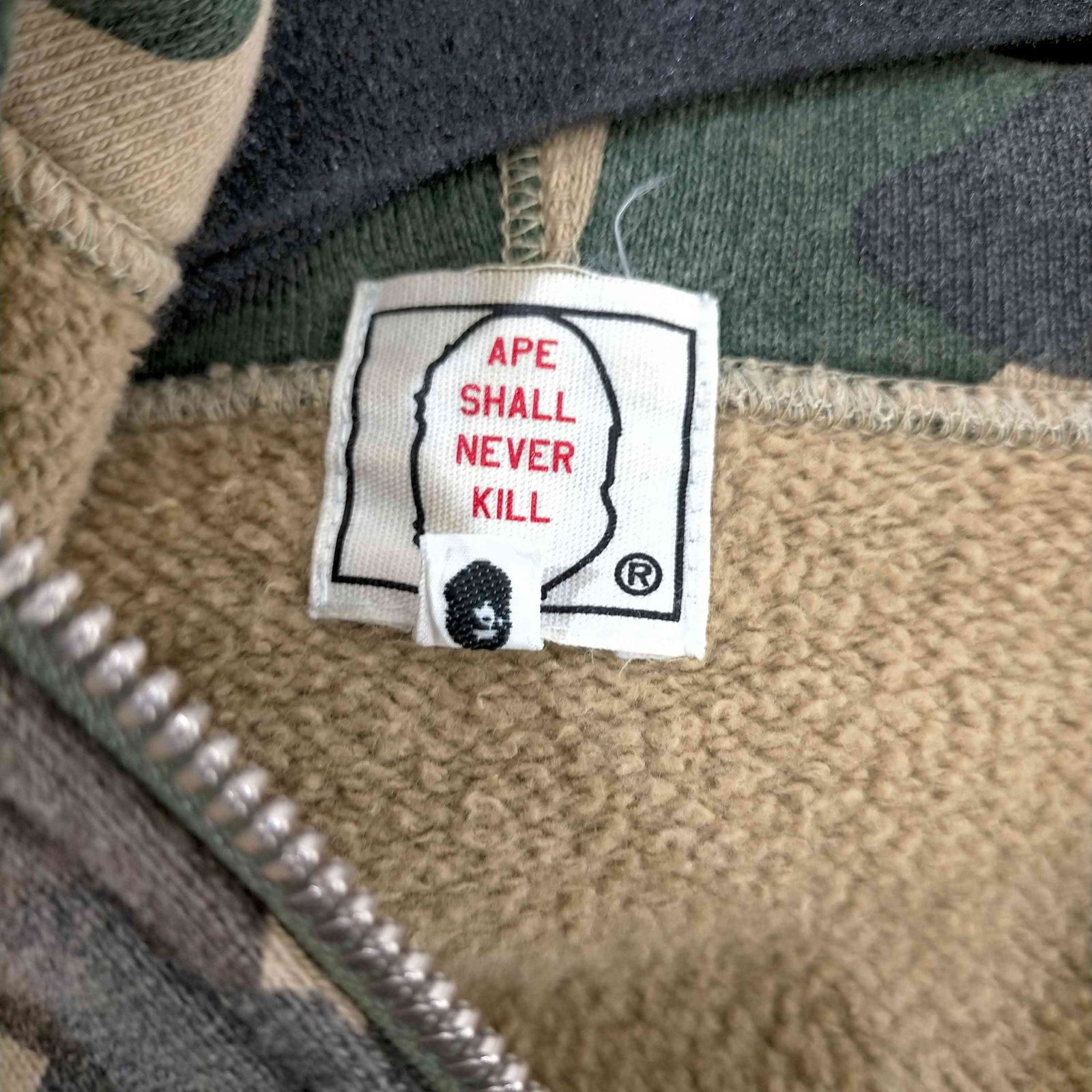 BAPE 迷彩パーカー APE SHALL NEVER KILL APE