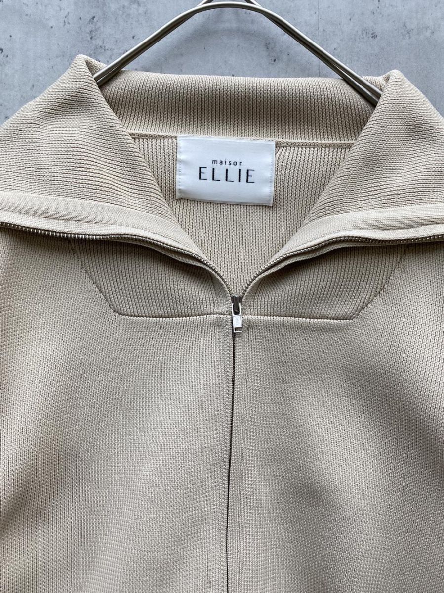 frill zip