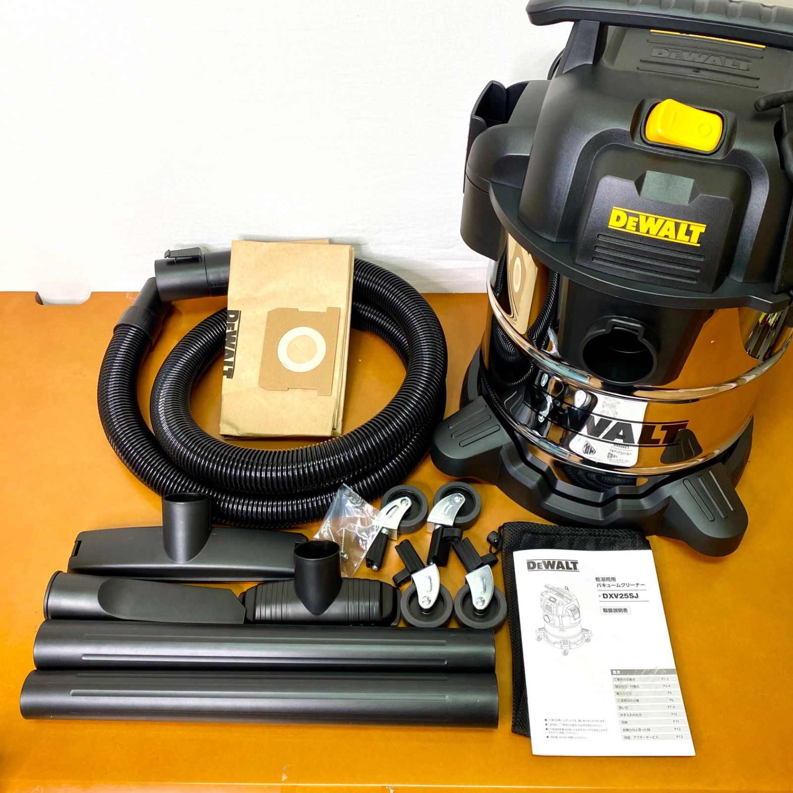 DEWALT デウォルト 乾湿両用掃除機 DXV25SJ バキューム クリーナー