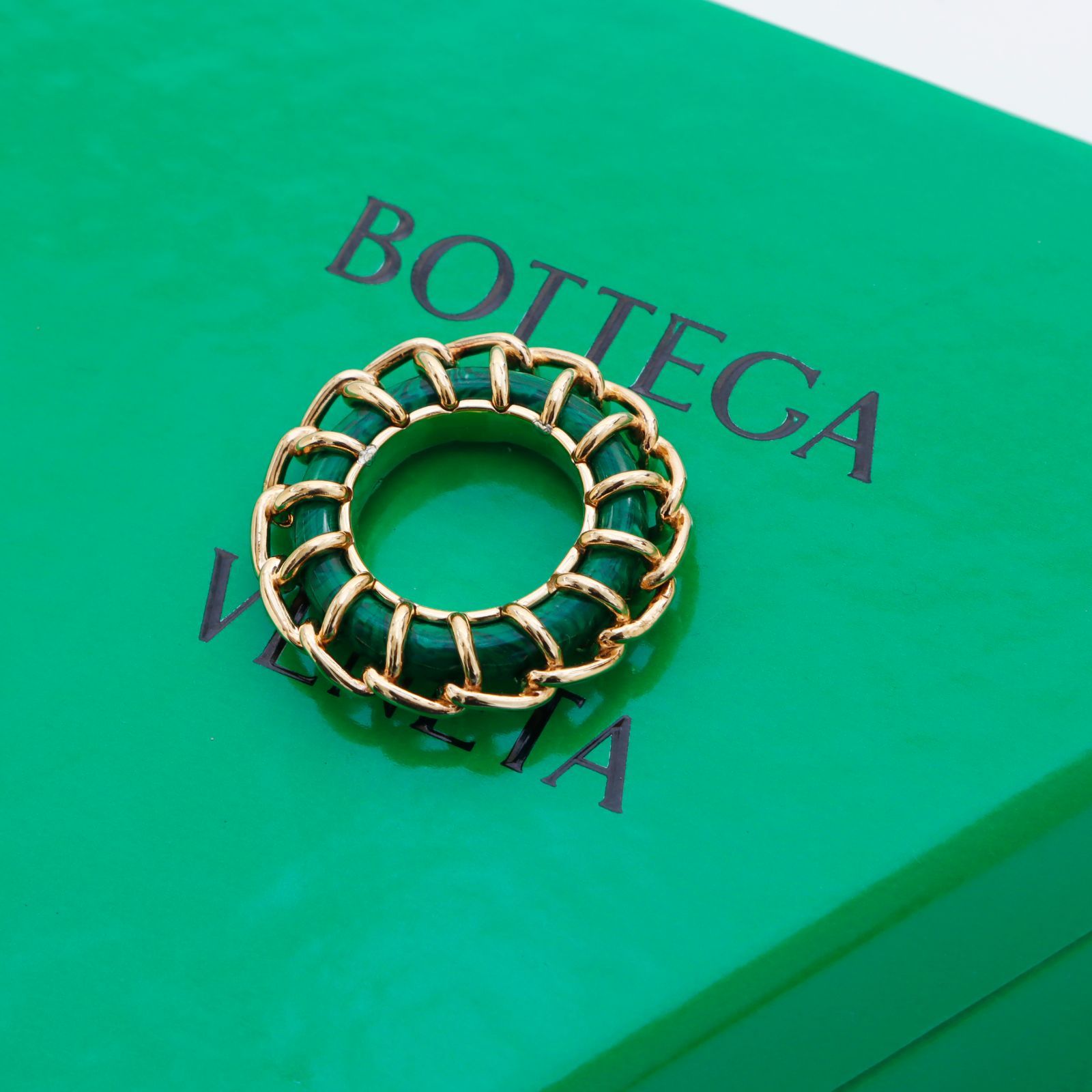 Bottega Veneta マラカイトペースト リング ボリューム感 Bottega Veneta マラカイトペースト リング ボリューム感 - メルカリ