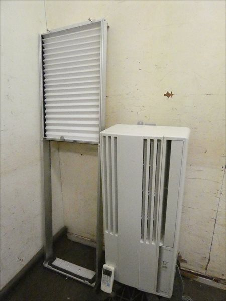 売り切れました！CORONA 2014年製 窓用エアコン リモコン付