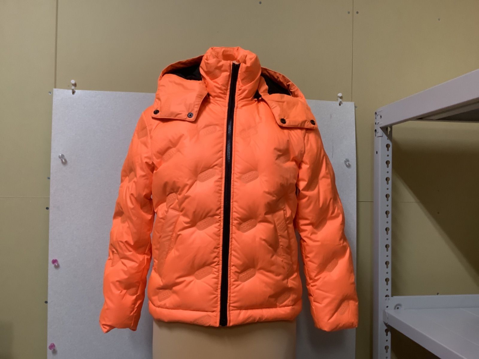 D1597 ディーゼル キッズ ダウンジャケット オレンジ タグ付き