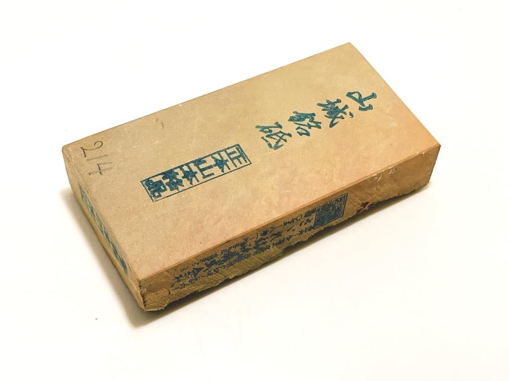  天然砥石 山城銘砥 銘入りこっぱ砥石 大洲藩営唐川村山産伊予砥入 携行 アウトドア用 奥殿 中山 大突 菖蒲谷 等 右京区梅ケ畑産 正本山仕上げ砥 鍛落挽落付き 肥後守10本函入り x 856| 704 g 研ぎ器 研磨 潤滑工具