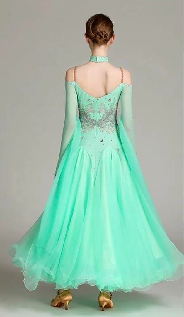 スタンダードドレス✨発表会やデモ、ダンスパーティ、競技会に！ スタンダードドレス✨ダンスパーティや 発表会、競技会、デモにも！