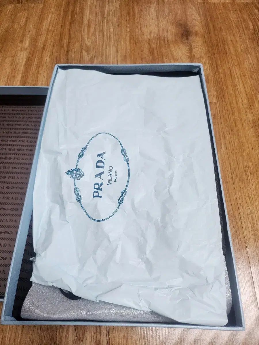 プラダレディースシューズ