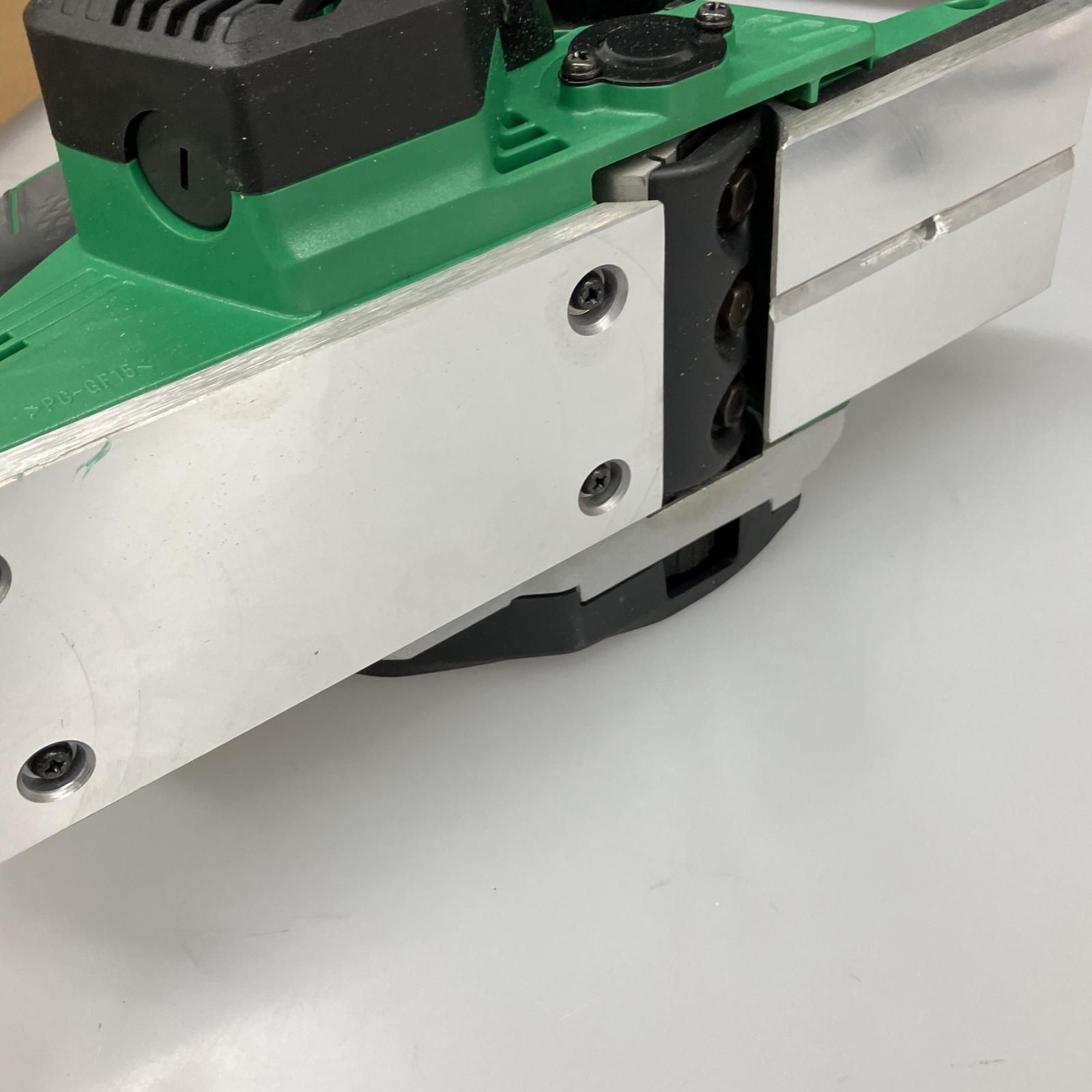 18V