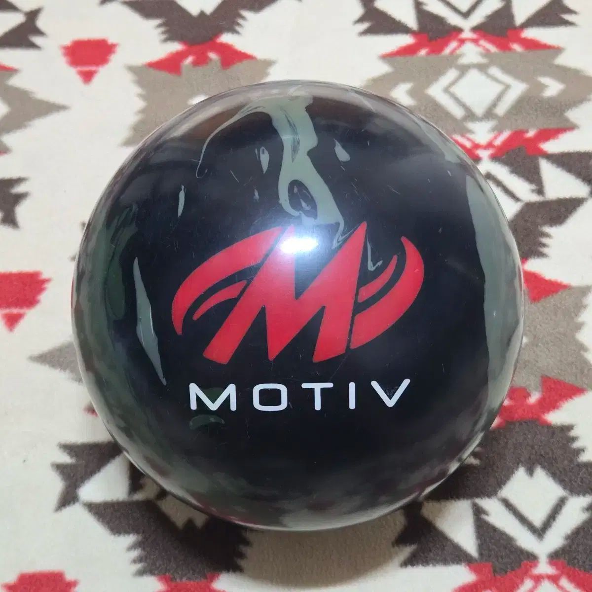 ボーリング MOTIV モーティブ ジャッカル ムブッシュ _ 14 ポンド