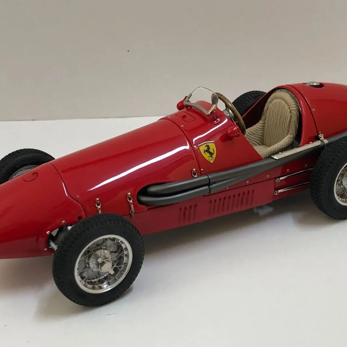 1/18CMC超精密ミニカー/Ferrari　500F2(1953) CMR 1/18 Ferrari 500 F2 Prototype 1953 レッド フェラーリ