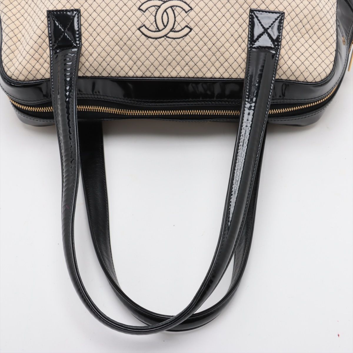 鑑定済 CHANEL【正規品】シャネル マトラッセ ココマーク レザー 