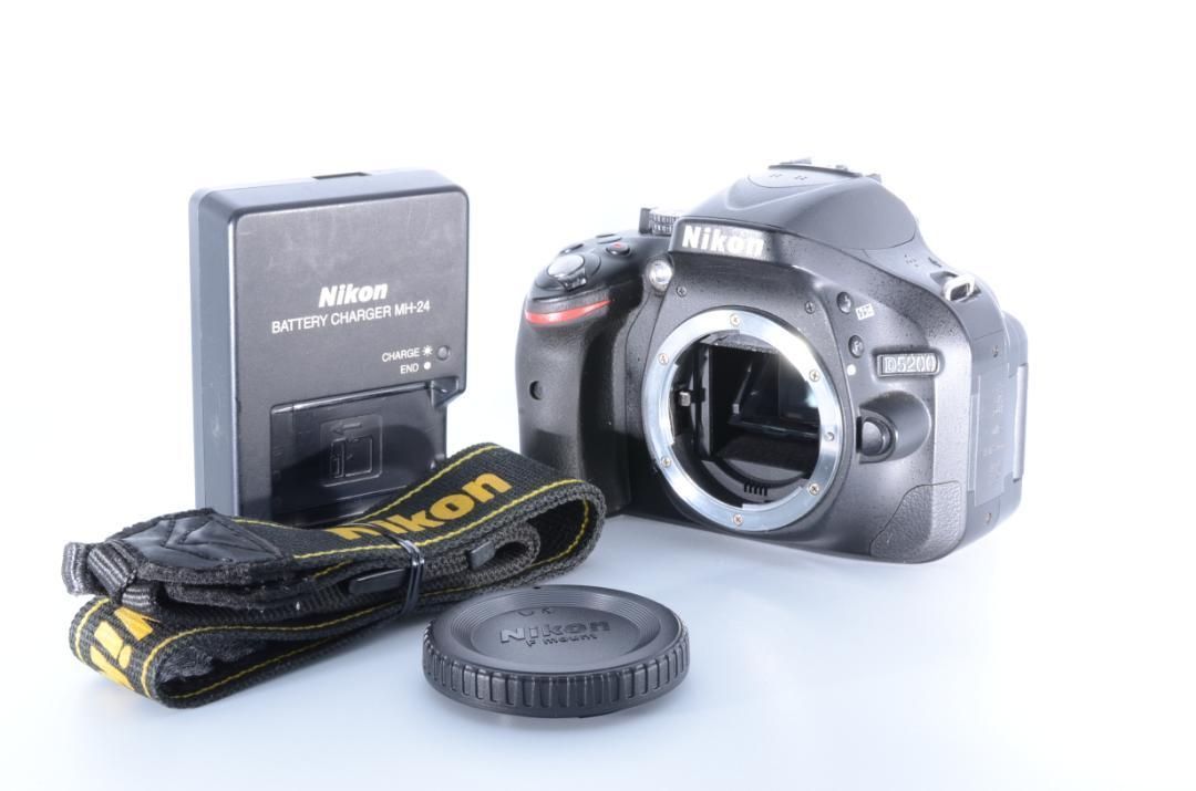 【大人気】 Nikon ニコン D5200 ボディ デジタル一眼カメラ Amazon | Nikon デジタル一眼レフカメラ D5200 ボディー