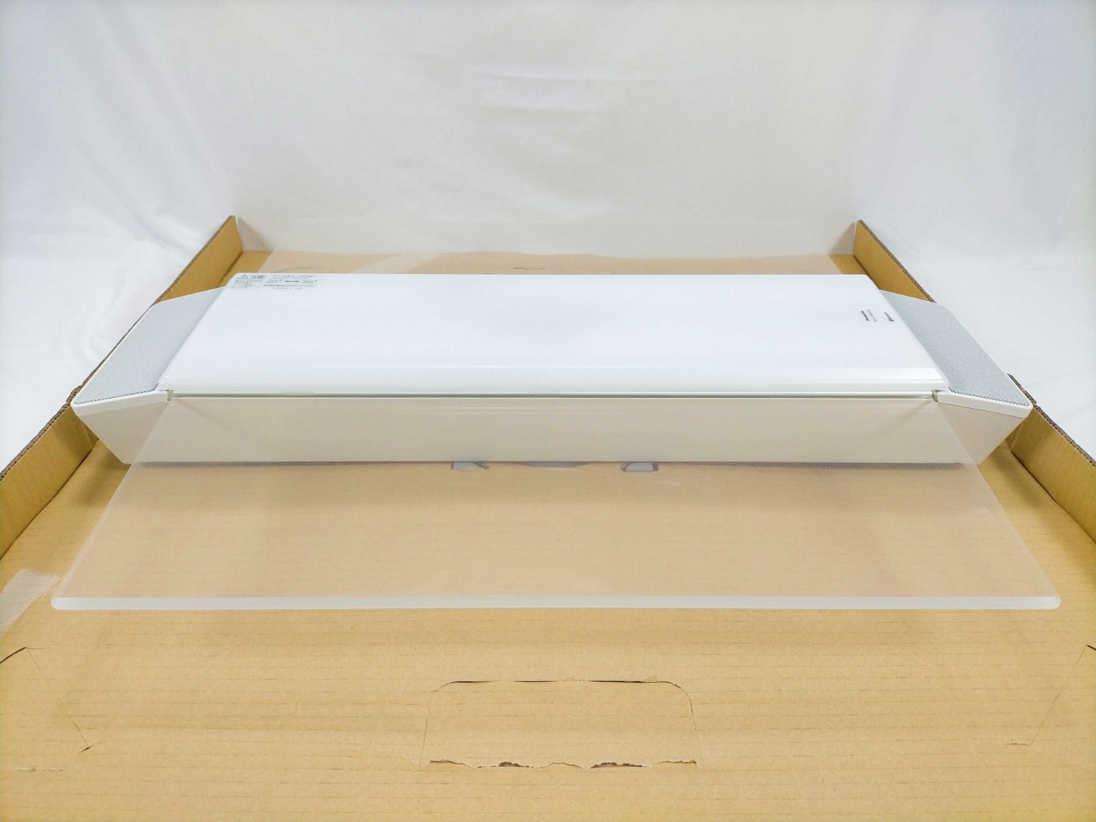【ほぼ新品 ※傷有り】　LEDシーリングライト　パナソニック　HH-CF0806A