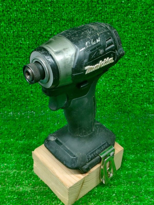 ◎ 全国一律送料600円 マキタ 18V 充電式インパクトドライバ TD173DZB 黒 本体のみ 内部オーバーホール済み 動作 済み