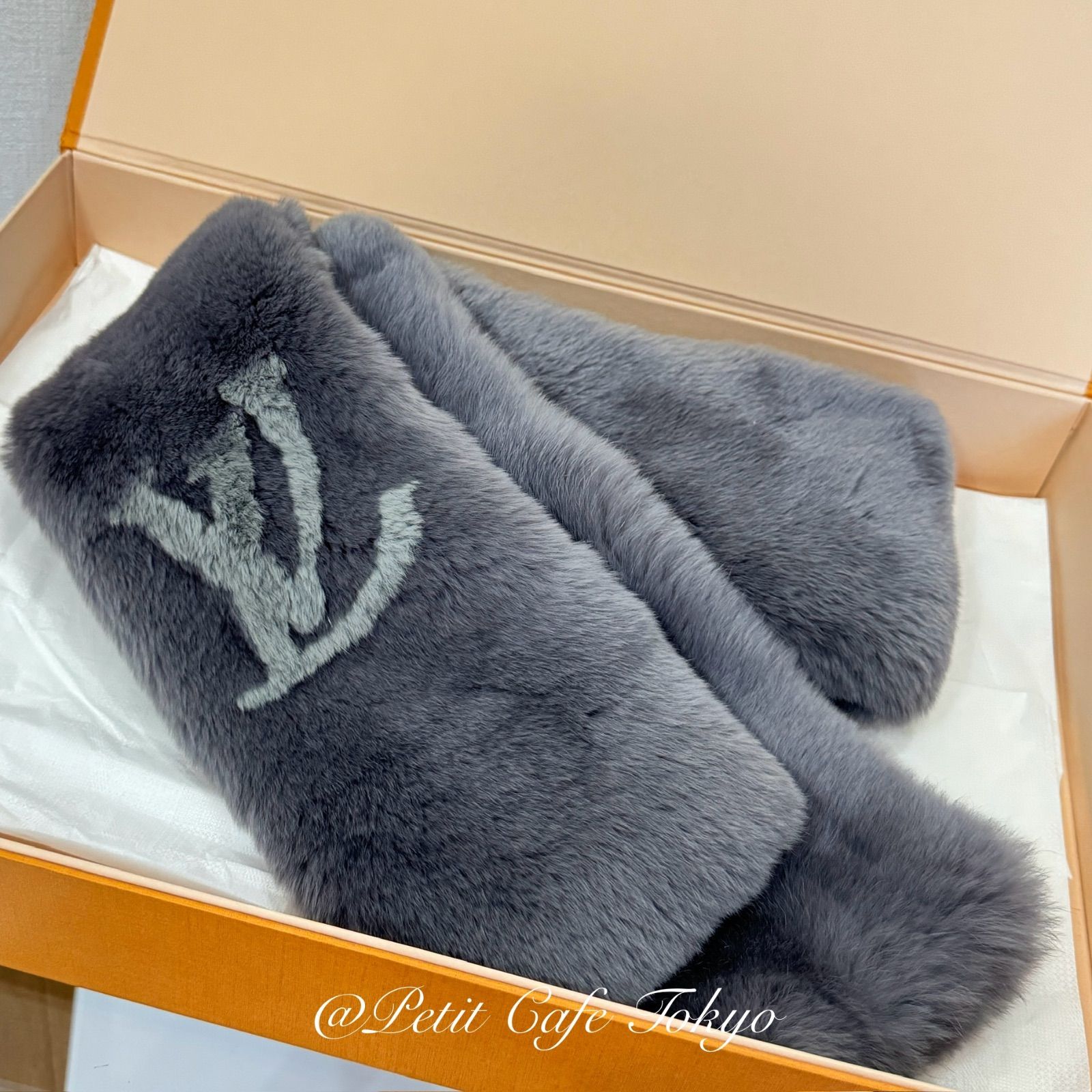 未使用品】ルイヴィトン ラパンファー アナウサギ エシャルプ マフラー 