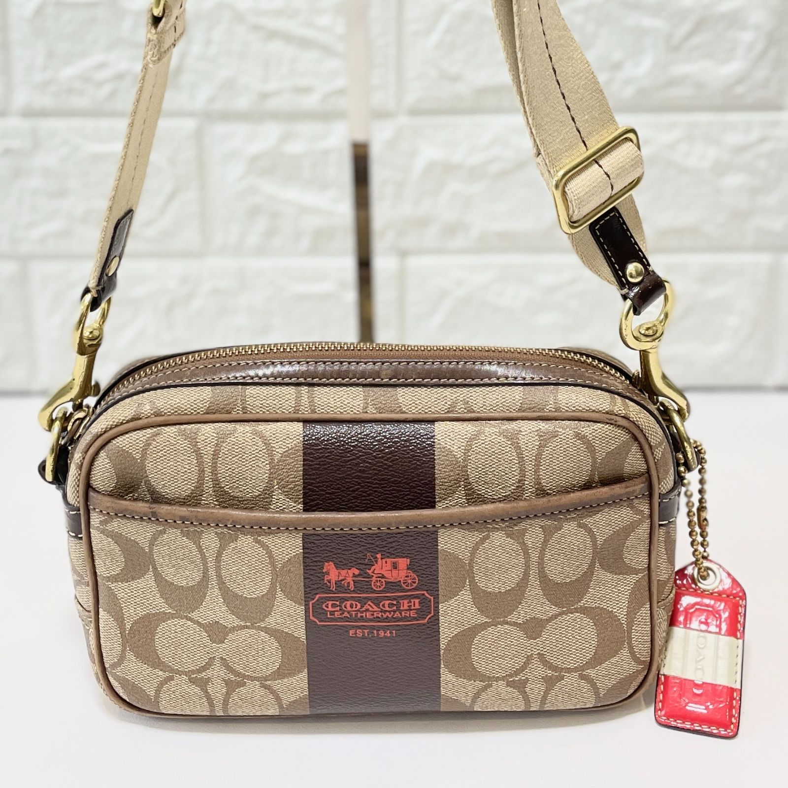 COACH ショルダーバッグ  シグネチャー 公式】COACH – コーチ | ペン ショルダー バッグ・シグネチャー