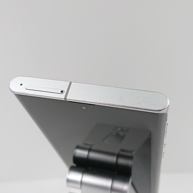 LEITZ PHONE 1 LP-01 SoftBank ライカシルバー 送料無料 本体 c09521