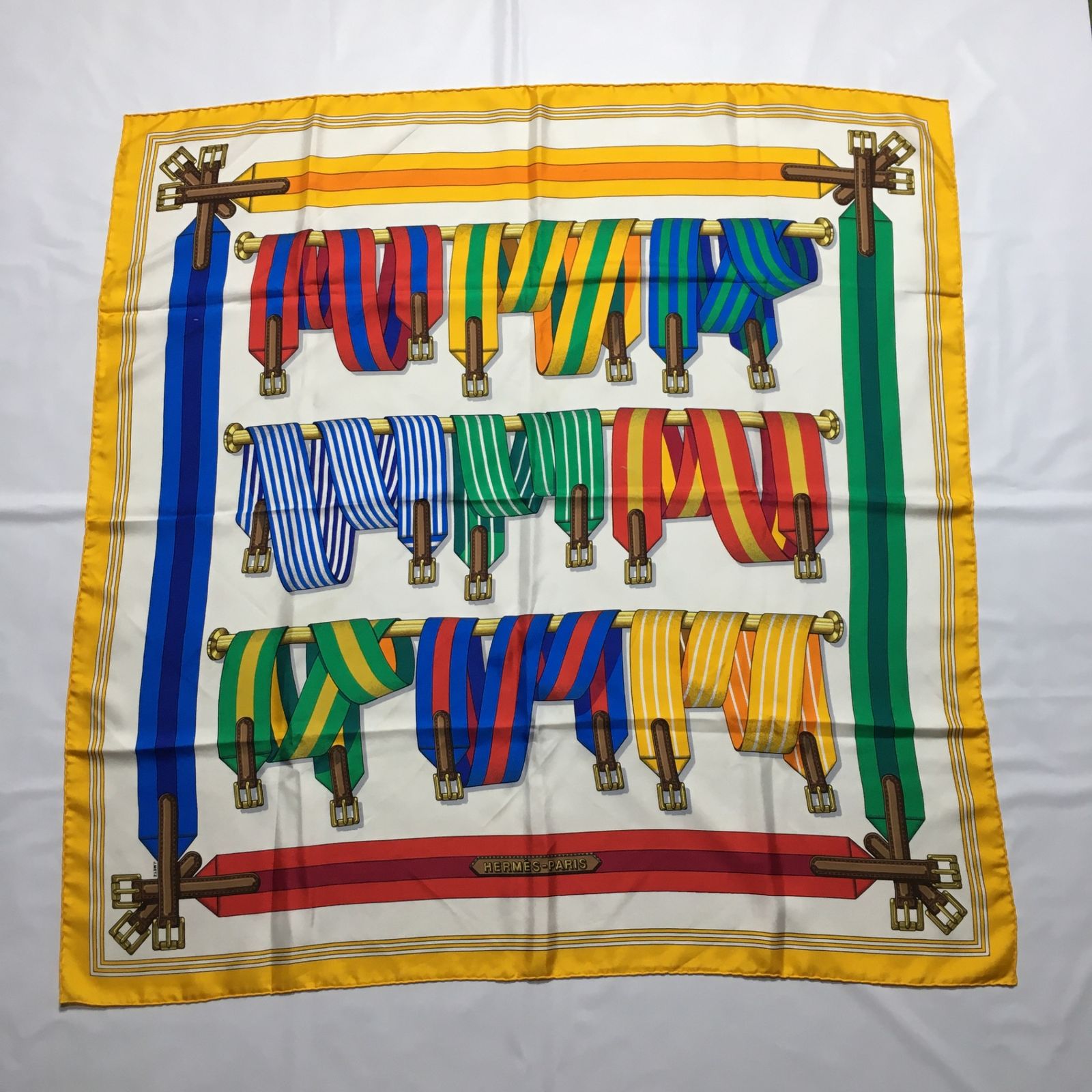 エルメス カレ90 シルク スカーフ イエロー HERMES 美品 エルメス スカーフ カレ90 90cm シルク 100