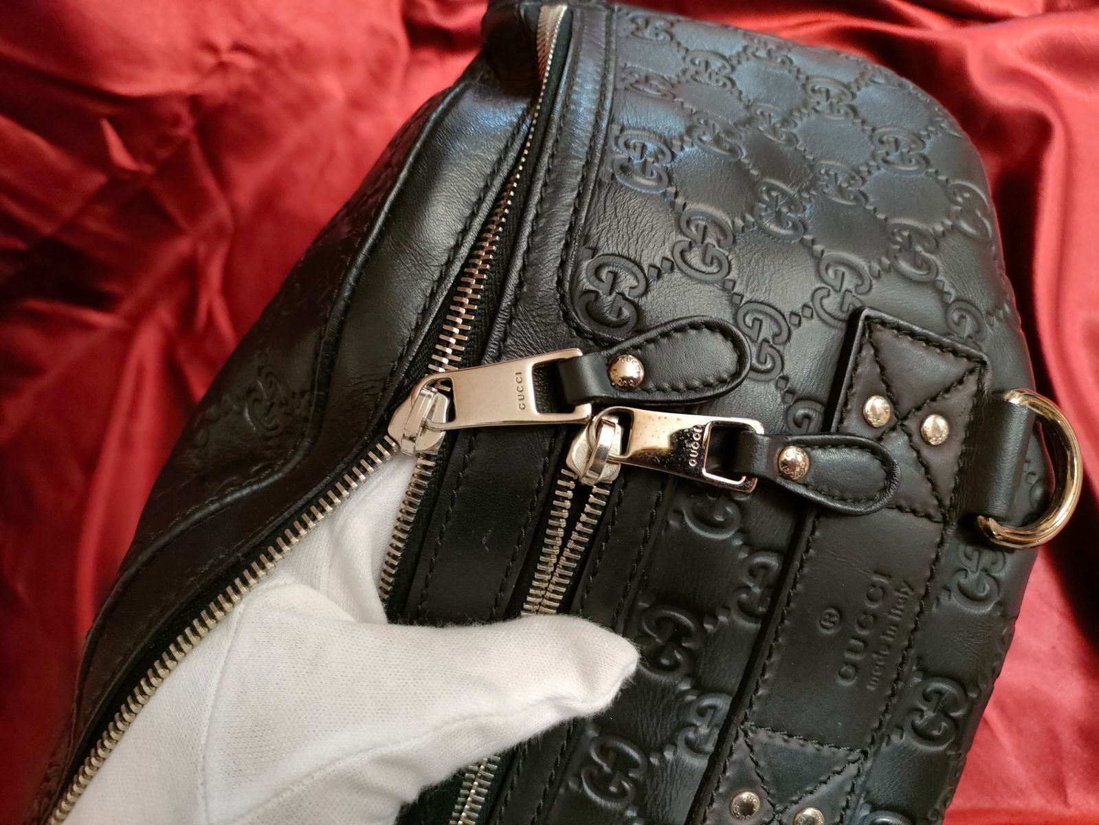 美品】GUCCI グッチ 246409 ウェブライン シマレザー ボディバッグ