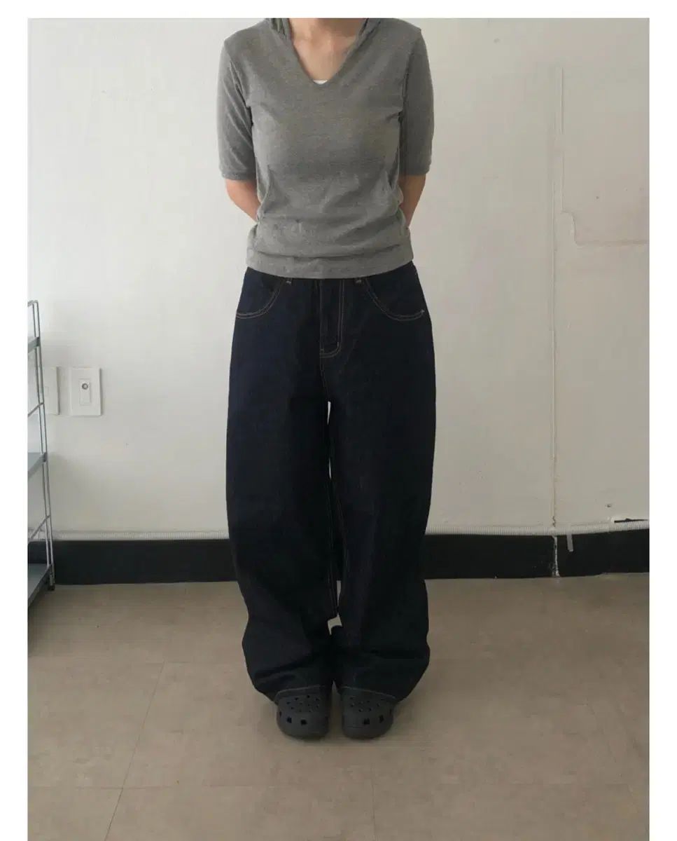 oind ノンフェイド ビゾ デニム パンツ