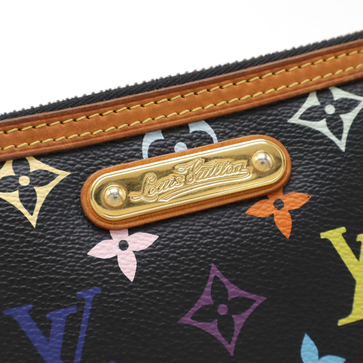 アクセソワール ポーチ