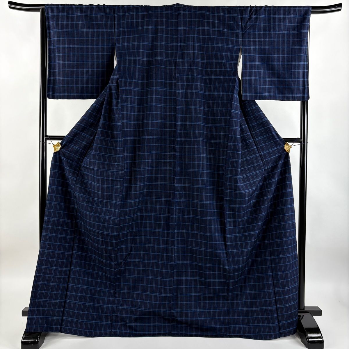 紬 身丈157cm 裄丈63cm S 薄物 夏紬地 花唐草 灰色 正絹 秀品 中古 付下げ 身丈157cm 裄丈63.5cm S 薄物 夏紬地 縦縞 雪月花 深緑 正絹 美