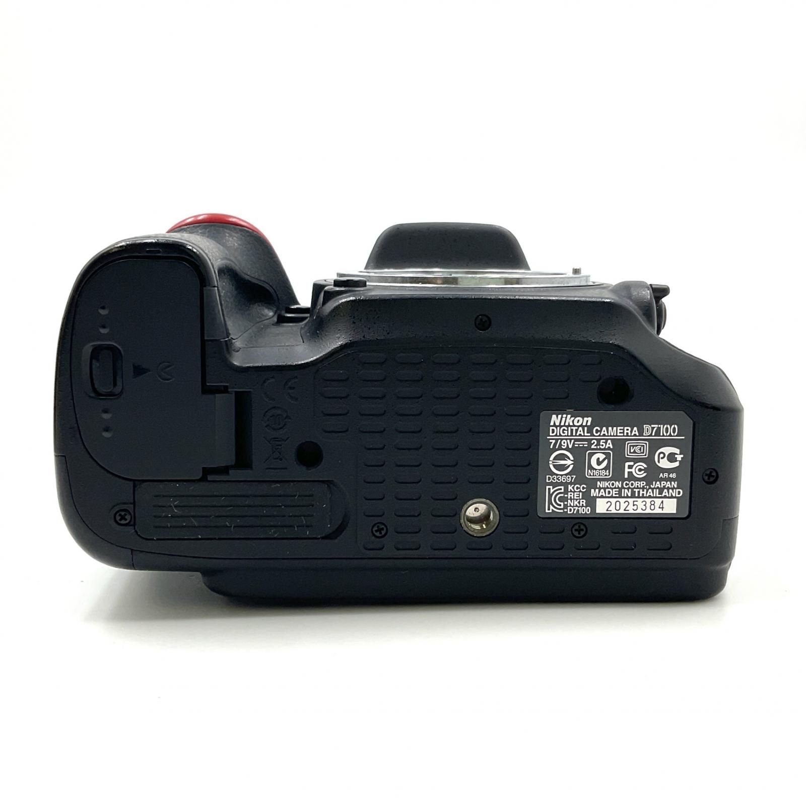 D7100