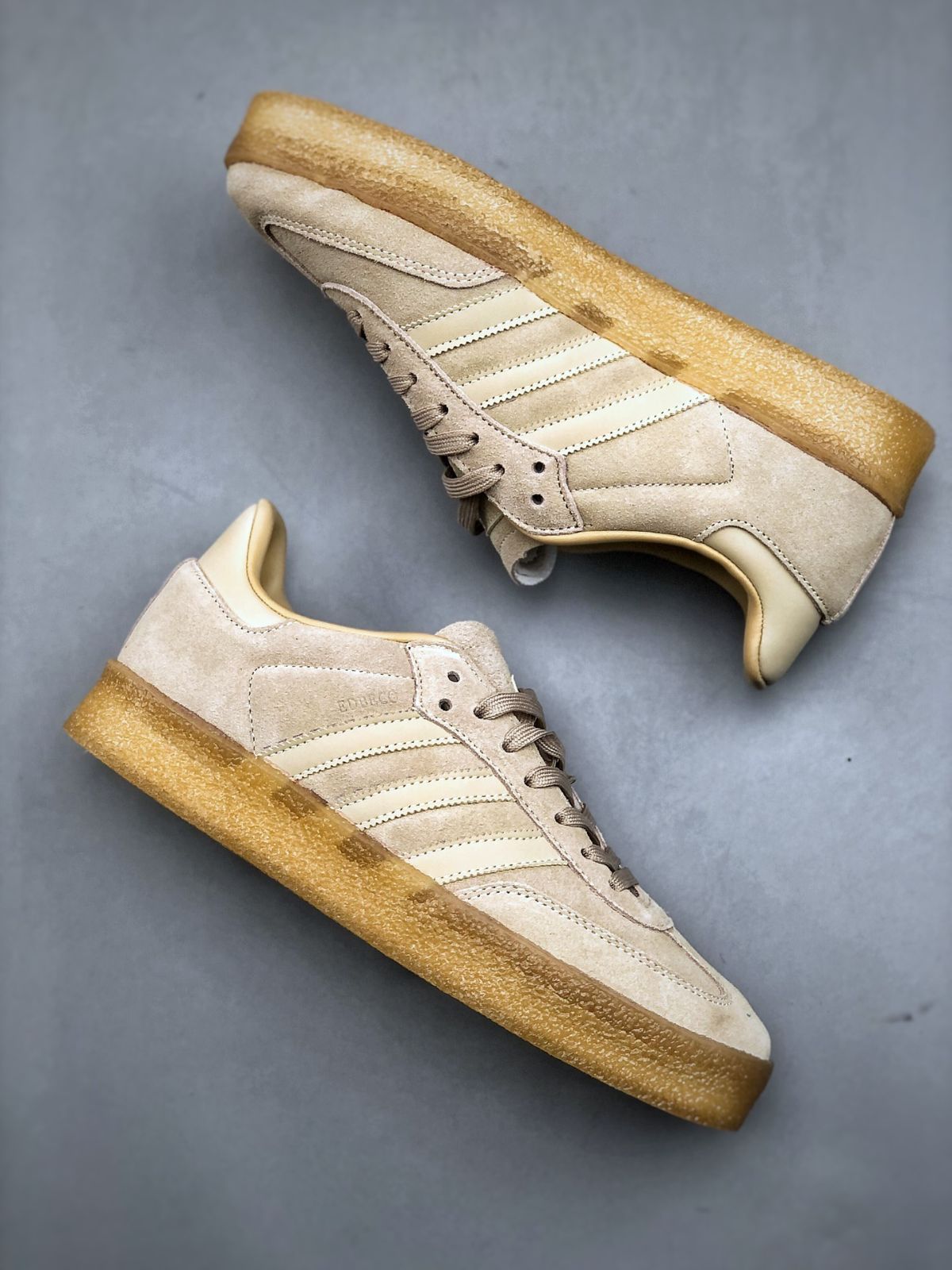 RONNIE FIEG × CLARKS × ADIDAS SAMBA WHEAT ロニー・ファイグ × クラークス × アディダス サンバ ウィート ID7298